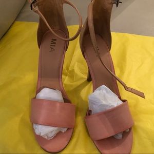 Mia Jeana Coral/Natural open toe heels/ sandals